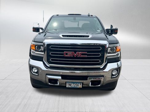 Used 2018 GMC Sierra 3500 SLT w/ Duramax Plus Package AWD/4WD image 6