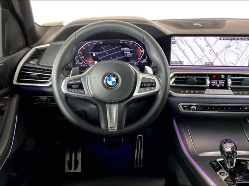 Used 2022 BMW X5 sDrive40i w/ M Sport Package RWD image 4
