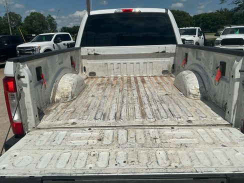 Used 2017 Ford F250 XL w/ Power Equipment Group RWD image 8