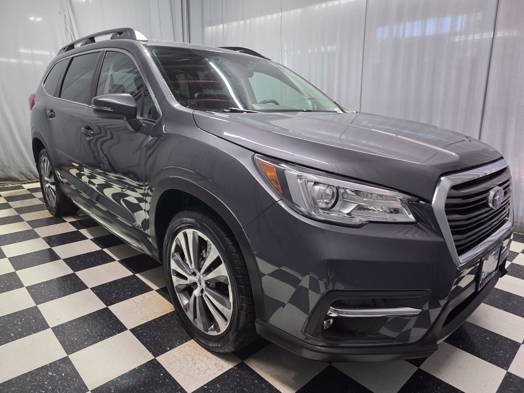 Used 2020 Subaru Ascent Limited w/ Technology Package AWD/4WD image 3