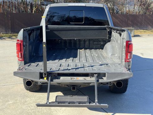 Used 2018 Ford F150 Raptor w/ Equipment Group 802A Luxury image 20