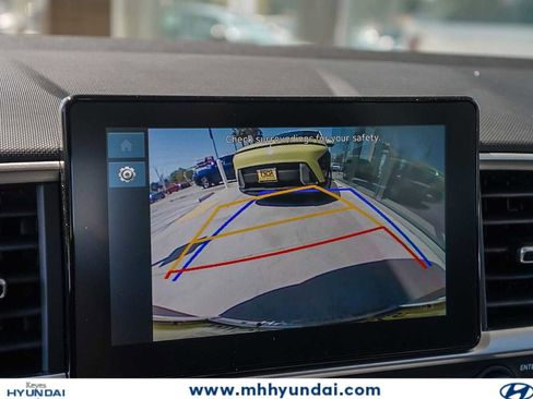 New 2026 Hyundai Venue SEL FWD image 28