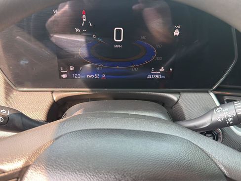 Used 2025 Chevrolet TrailBlazer LT AWD/4WD image 22