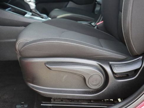 Used 2023 Kia Forte LXS image 9