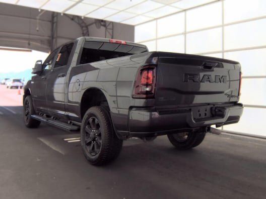 Used 2025 RAM 2500 Big Horn AWD/4WD image 7