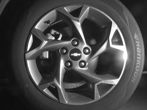 Used 2025 Chevrolet Trax LT FWD image 12