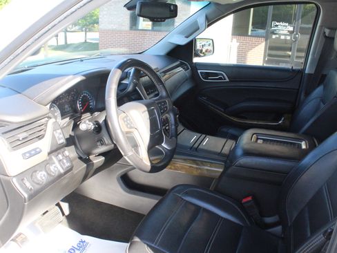 Used 2017 GMC Yukon XL Denali w/ Open Road Package AWD/4WD image 12