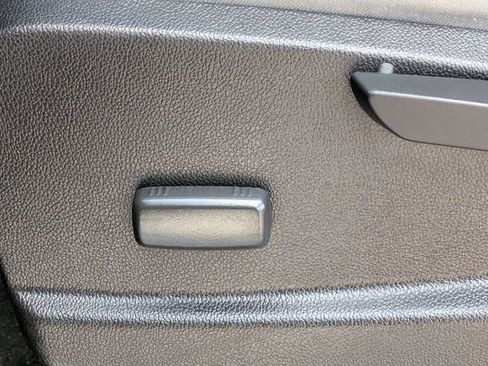 Used 2017 Chevrolet Colorado W/T w/ WT Convenience Package image 16