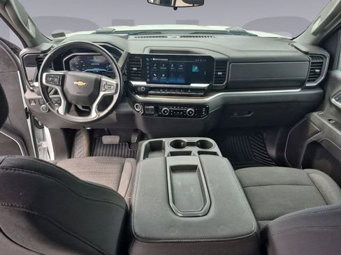 Used 2025 Chevrolet Silverado 2500 LT w/ Convenience Package AWD/4WD image 12