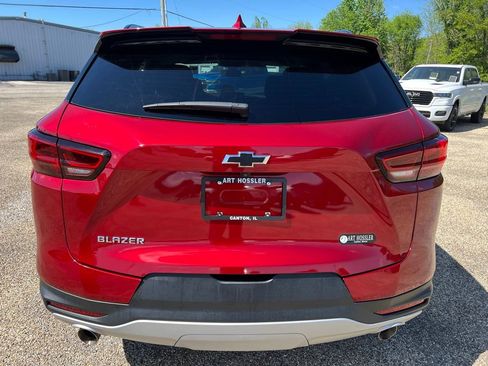 Used 2024 Chevrolet Blazer LT w/ Convenience Package FWD image 4