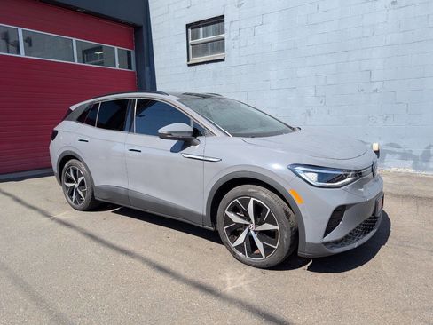 Used 2023 Volkswagen ID.4 Pro S image 1