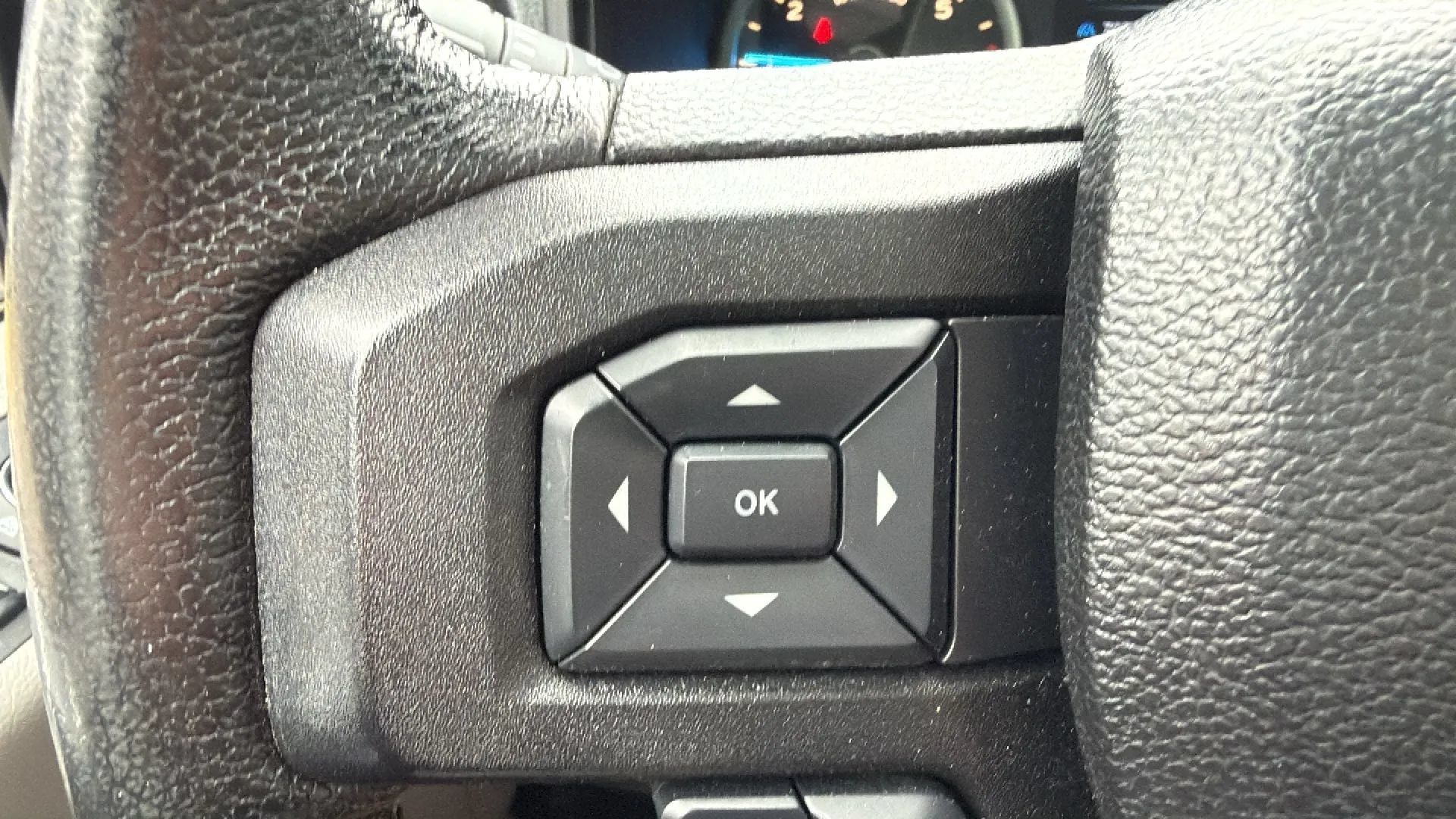 Used 2016 Ford F150 XLT w/ Equipment Group 302A Luxury AWD/4WD image 26