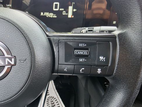 Used 2026 Nissan Kicks SV FWD image 34