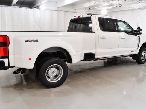 New 2026 Ford F350 Platinum w/ Platinum Plus Package AWD/4WD image 11