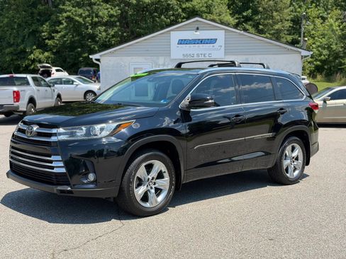 Used 2017 Toyota Highlander Limited AWD/4WD image 20
