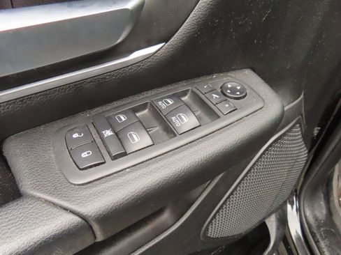 Used 2020 RAM 1500 Big Horn image 11