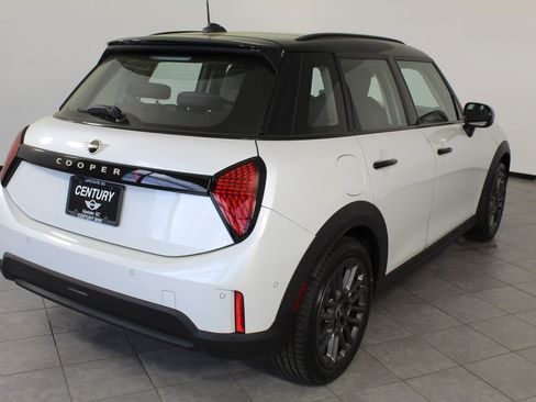 Used 2025 MINI Cooper S image 8