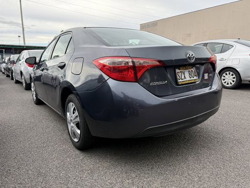 Used 2017 Toyota Corolla LE image 2
