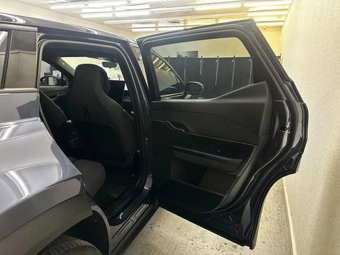 Used 2023 Fisker Ocean Ultra image 22