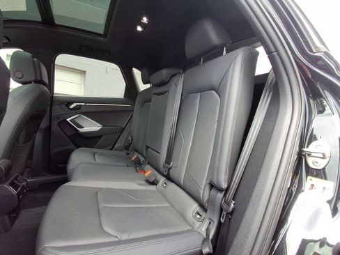 Certified 2024 Audi Q3 2.0T Premium w/ Convenience Package AWD/4WD image 20