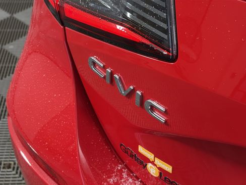 Used 2023 Honda Civic Sport image 15