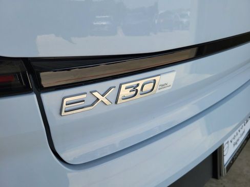New 2026 Volvo EX30 Plus w/ Climate Package AWD/4WD image 8