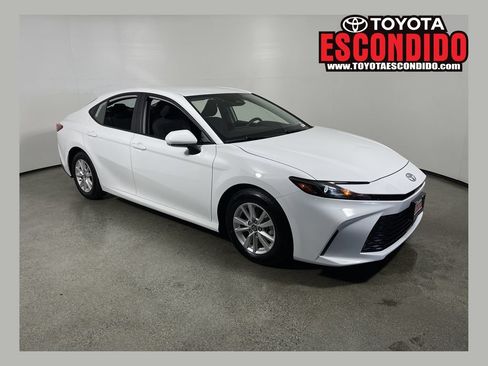 Used 2025 Toyota Camry LE FWD image 1
