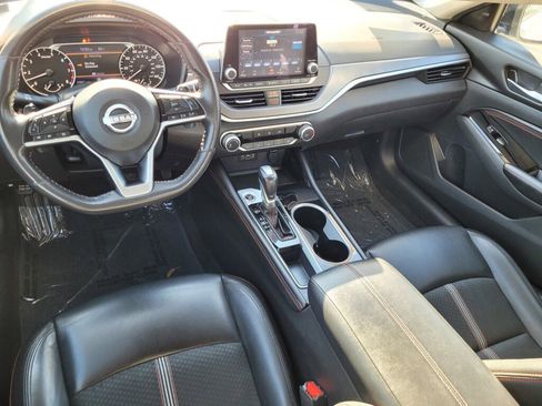 Used 2023 Nissan Altima 2.5 SR image 16