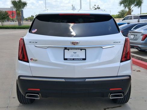 Used 2026 Cadillac XT5 Luxury w/ LPO, Premium Carpet Package FWD image 5