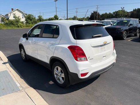 Used 2019 Chevrolet Trax LS w/ Tint and Cruise Package FWD image 7