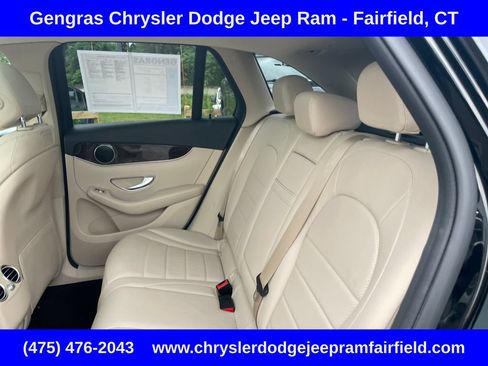 Used 2019 Mercedes-Benz GLC 300 4MATIC image 44