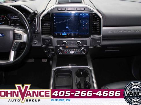 Used 2022 Ford F450 Platinum w/ FX4 Off-Road Package image 31