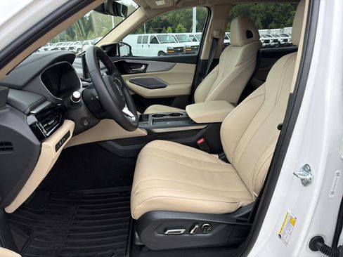 Certified 2026 Acura MDX FWD w/ Technology Package image 16