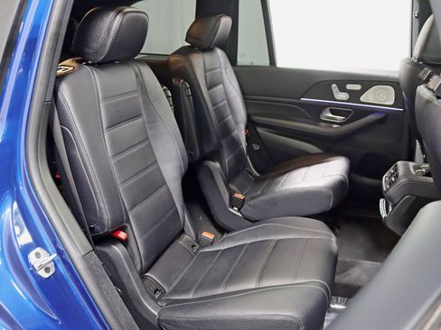 Used 2022 Mercedes-Benz GLS 450 4MATIC image 36