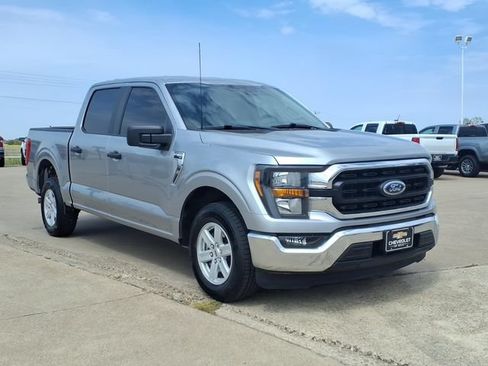 Used 2023 Ford F150 XLT RWD image 3