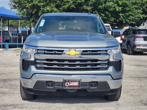 Used 2025 Chevrolet Silverado 1500 LT AWD/4WD image 2