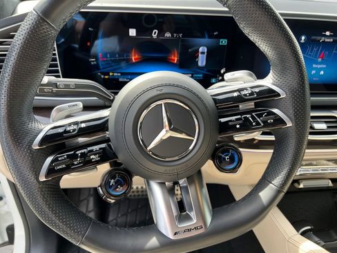 Used 2024 Mercedes-Benz GLS 63 AMG 4MATIC image 11