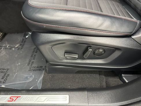 Used 2025 Ford Explorer ST-Line image 38