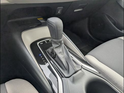 Used 2026 Toyota Corolla LE image 21