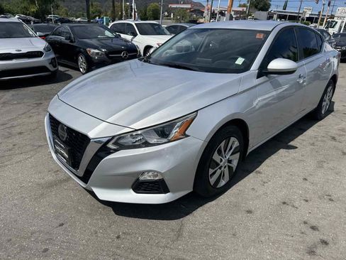 Used 2019 Nissan Altima 2.5 S image 3