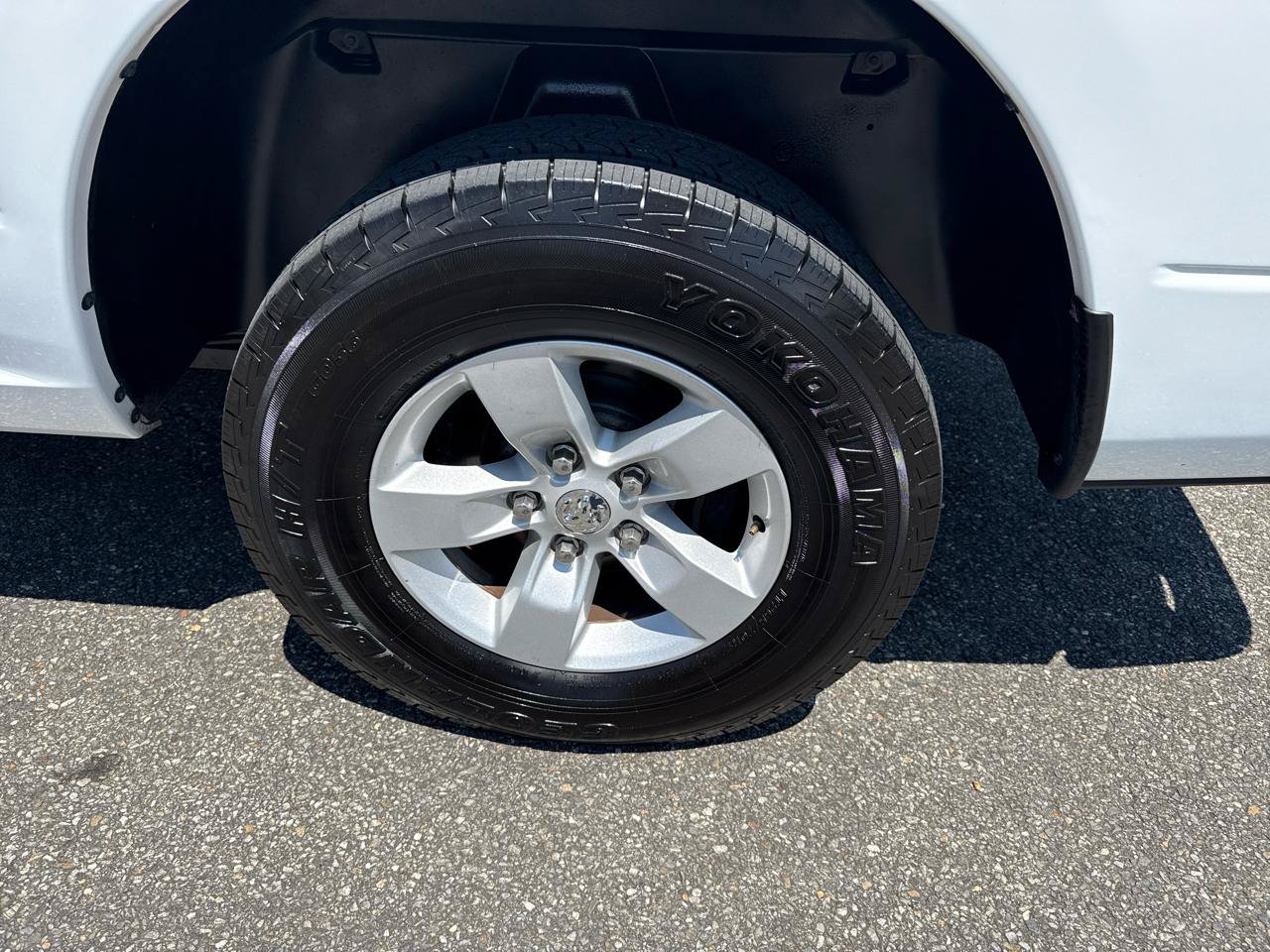 Used 2018 RAM 1500 Tradesman w/ Chrome Appearance Group AWD/4WD image 15