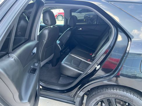 Used 2020 Chevrolet Equinox LT w/ Midnight Edition FWD image 13