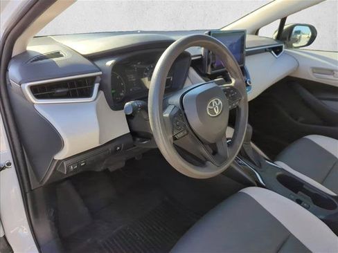 Used 2024 Toyota Corolla LE w/ LE Convenience Package image 12