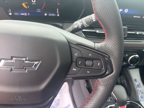 Used 2024 Chevrolet TrailBlazer RS w/ Convenience Package AWD/4WD image 28