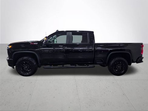 Used 2022 Chevrolet Silverado 2500 LT w/ Midnight Edition AWD/4WD image 13