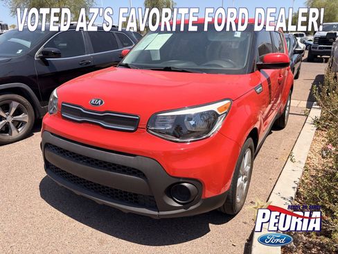 Used 2019 Kia Soul FWD image 1