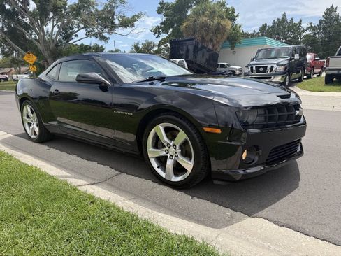 Used 2010 Chevrolet Camaro SS w/ RS Package RWD image 2