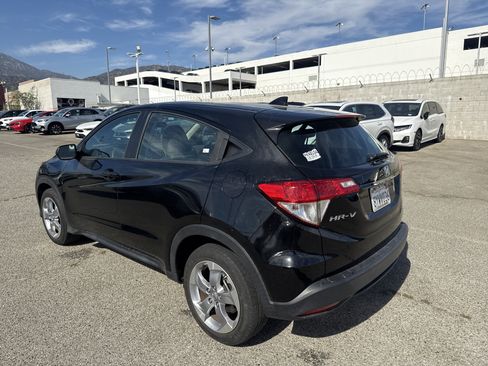 Used 2022 Honda HR-V LX image 5