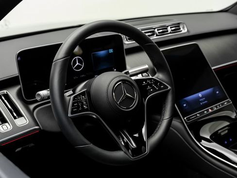 Used 2025 Mercedes-Benz S 500 4MATIC image 17