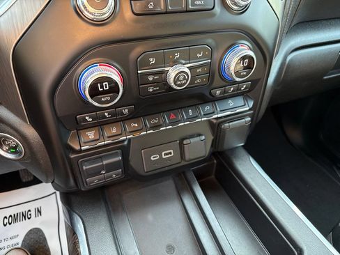 Used 2023 GMC Sierra 3500 Denali w/ Technology Package AWD/4WD image 42